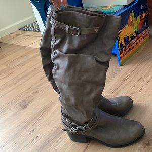 Carlos Santana Boots